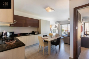 High-End central APT with comfy BED & Super WIFI by 360 Estates